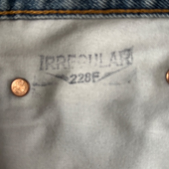 Levi's - Light Blue Regular Fit 505 Jeans - Picture 10 of 13